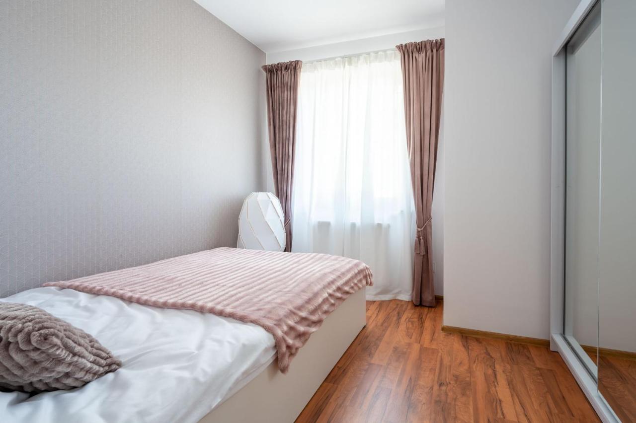 Seaesta Darlowo - Komfortowe Pokoje I Apartamenty Esterno foto